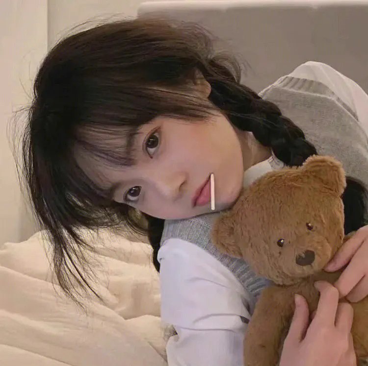 你口袋里有把枪吗？